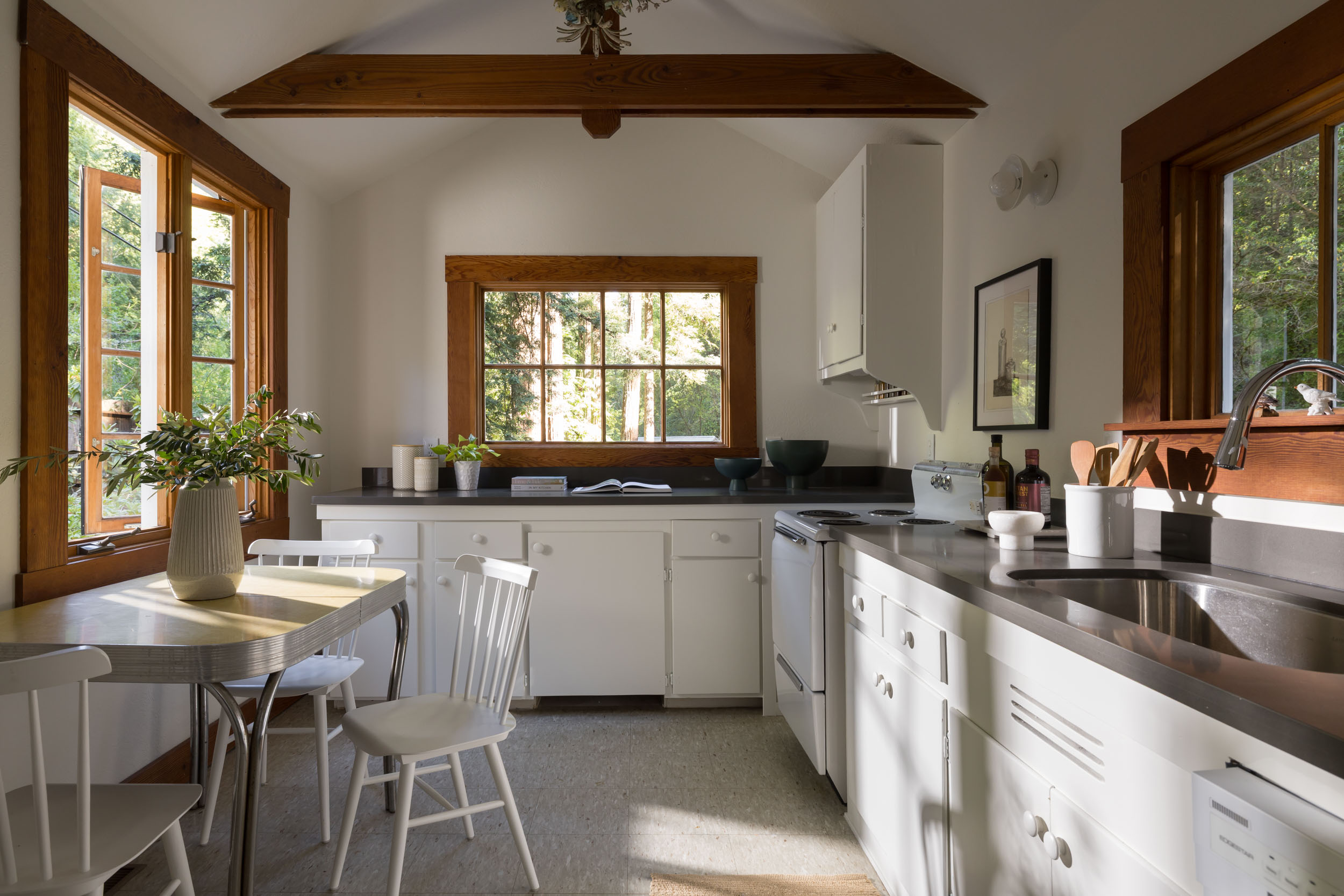 Occidental cottage home