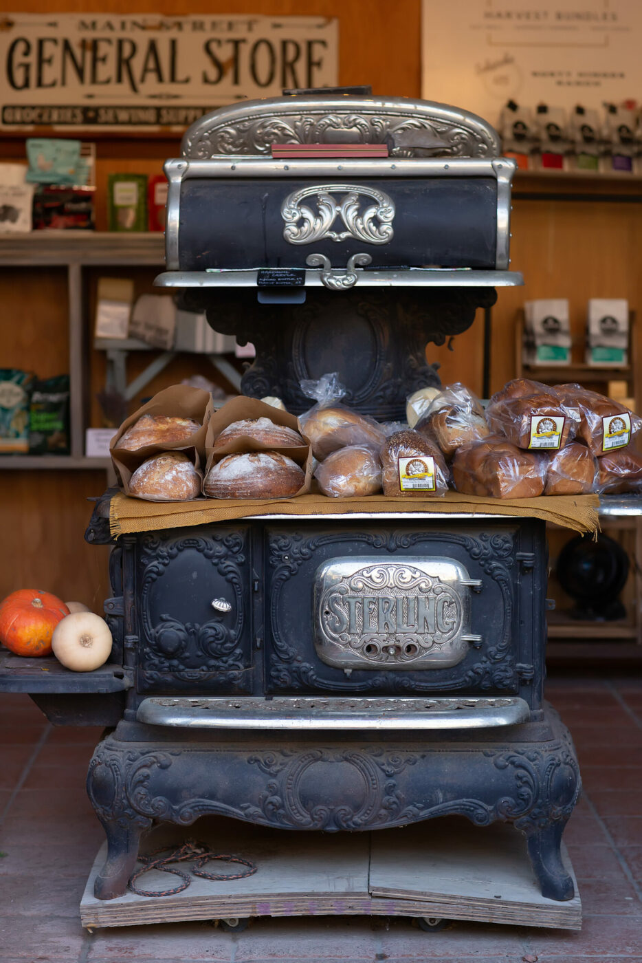 Rusty Hinges partners with local farmers