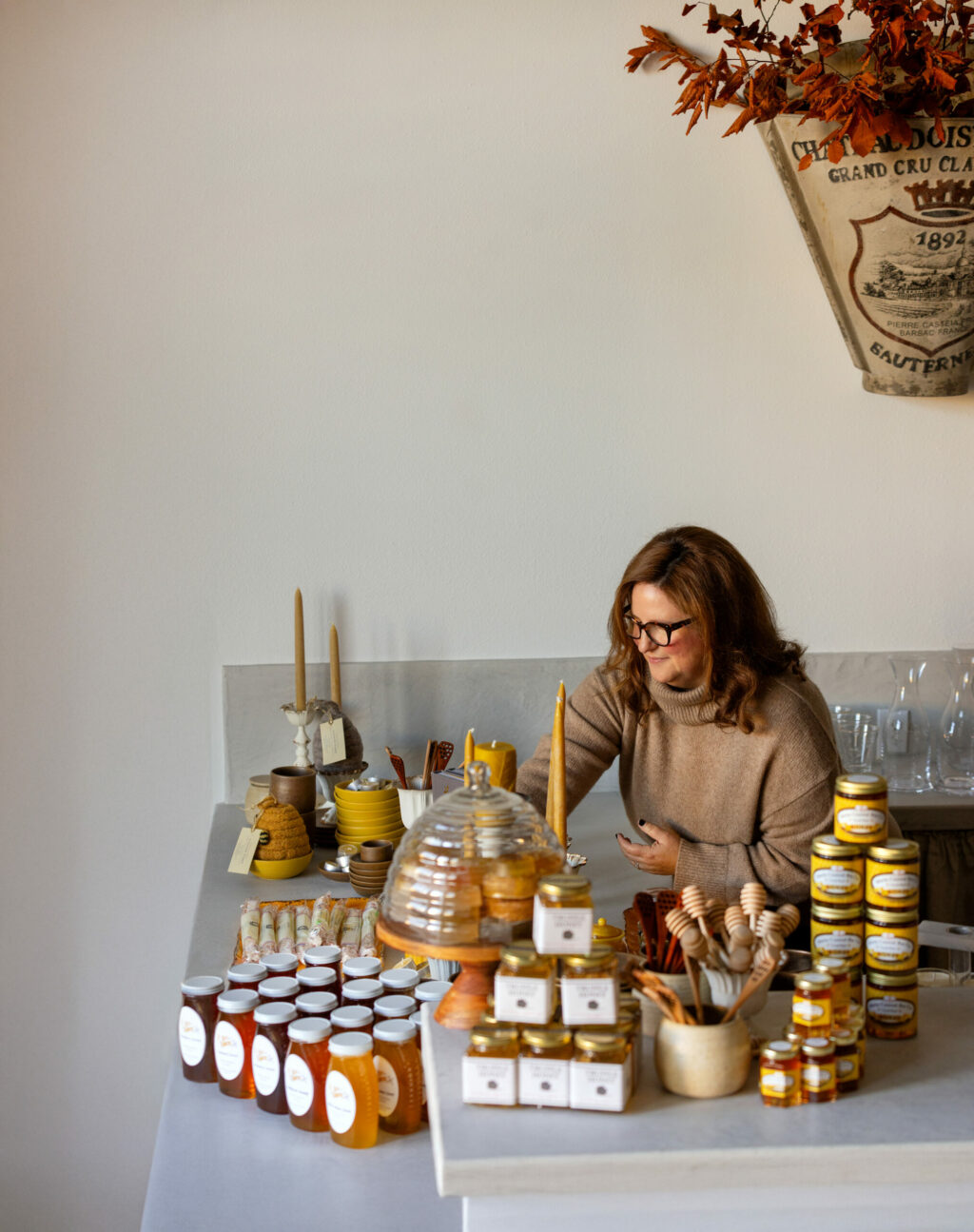 La Ruche honey tasting room