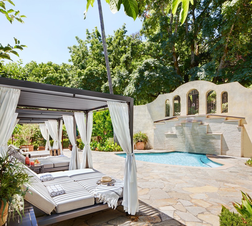 Spa cabanas by the warming pool at Kenwood Inn & Spa. (Kenwood Inn & Spa)